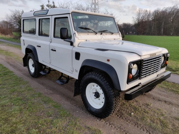 路虎卫士75年传奇版,路虎卫士成长史