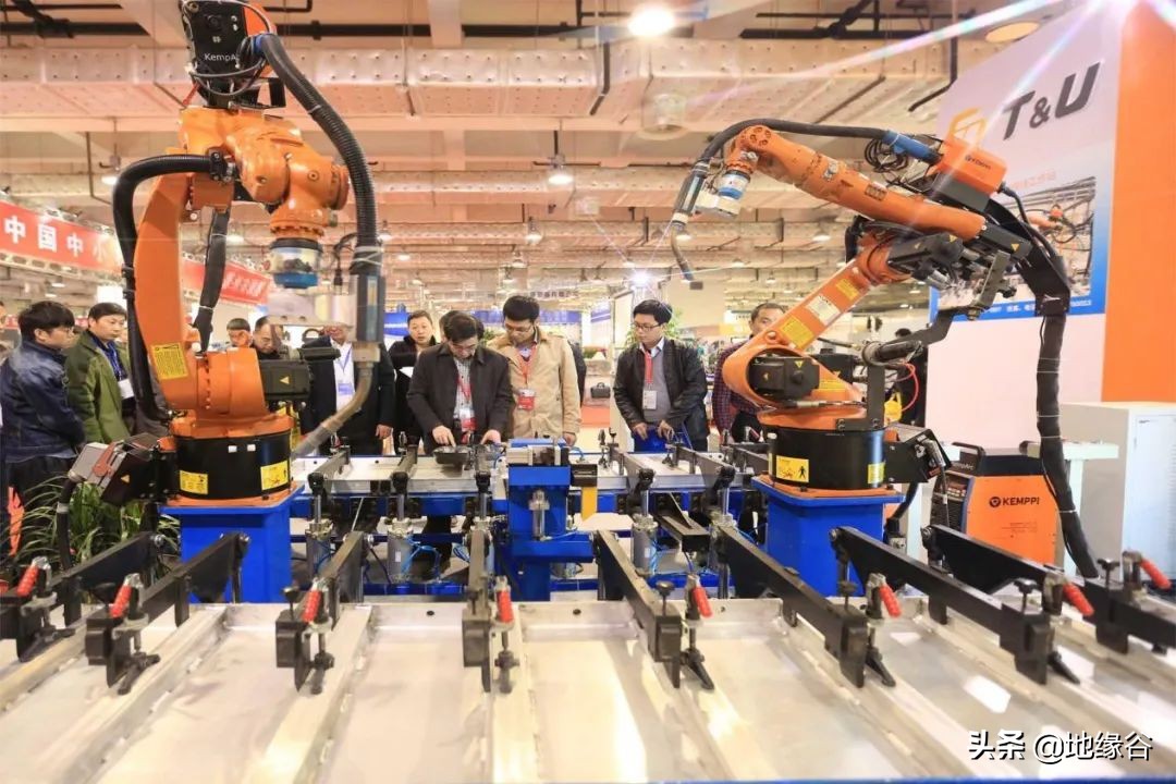 山东和江苏为什么经济差距那么大,山东和广东的经济差距