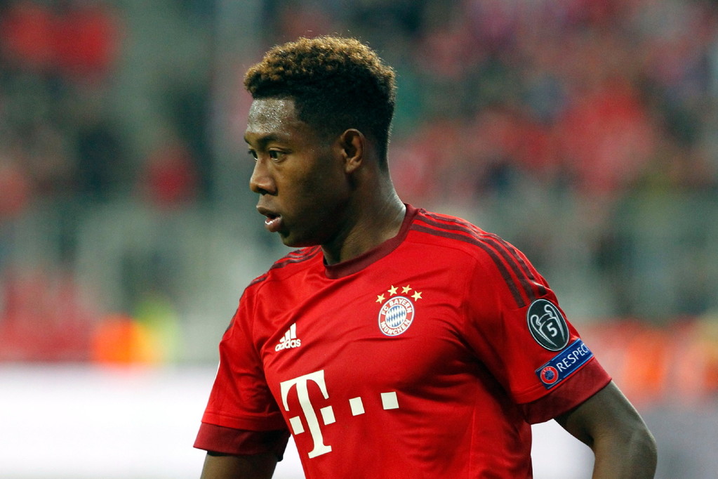 足坛历史第一左边后卫,来自足坛最佳前锋的压迫感