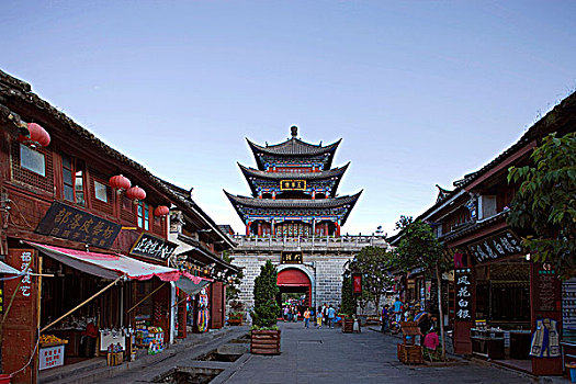 外省专家评价云南,专家谈云南发展