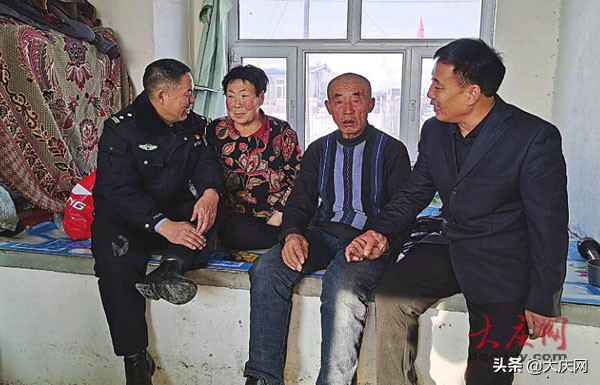 用心服务群众的警察,派出所用心服务群众