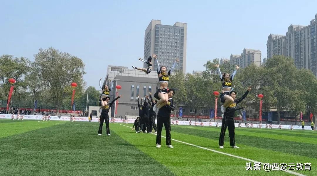 闄曞笀澶уゥ鍥鏍″暒鍟︽搷,鏍￠槦瓒崇悆楂樺厜鏃跺埢