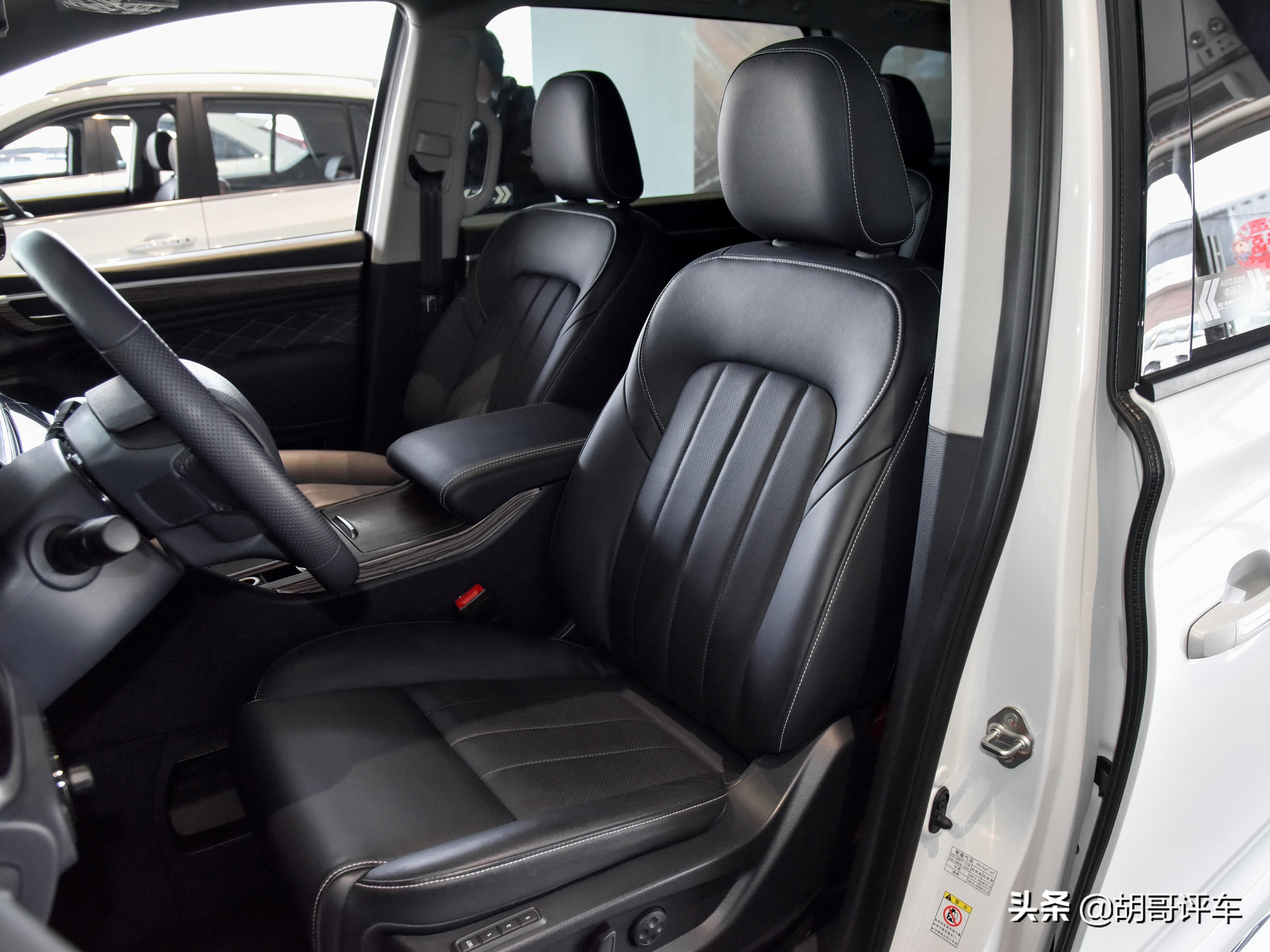 最新款埃尔法豪华商务车,国产埃尔法广汽