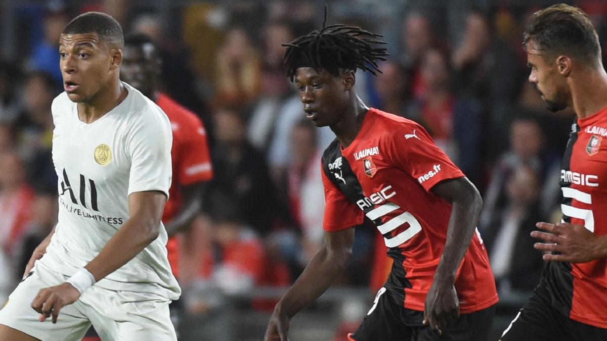 17岁姆巴佩世界杯,17岁就代表荷兰国家队踢球