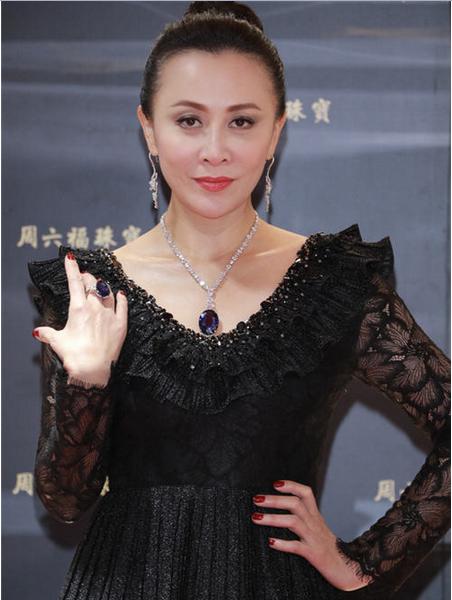 有钱任性!白敬亭爱鞋如命,大S不买便宜货,范冰冰爱好太恐怖……