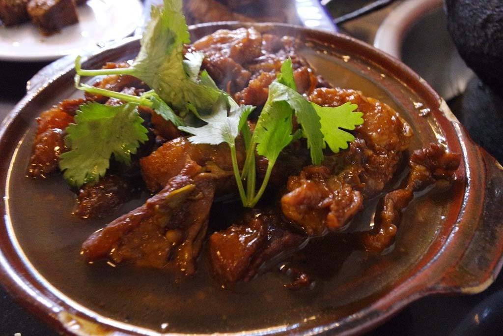 炖牛肉放茶叶步骤,炖牛肉时候放点茶叶