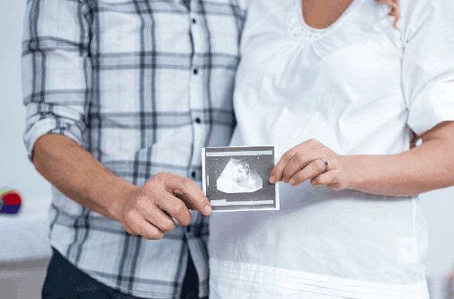 女子子宫被摘半年后却怀孕,车祸摘除子宫