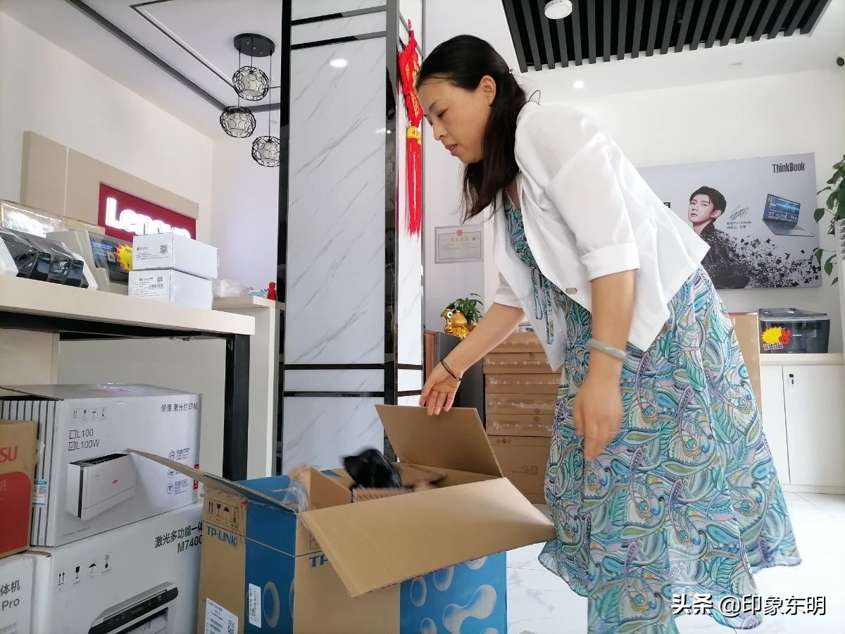 梅花香自苦寒来丰润,梅花香自苦寒来梅花本身就是香的