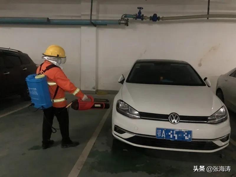 物业人坚守一线岗位,湖北宜昌市西陵物业