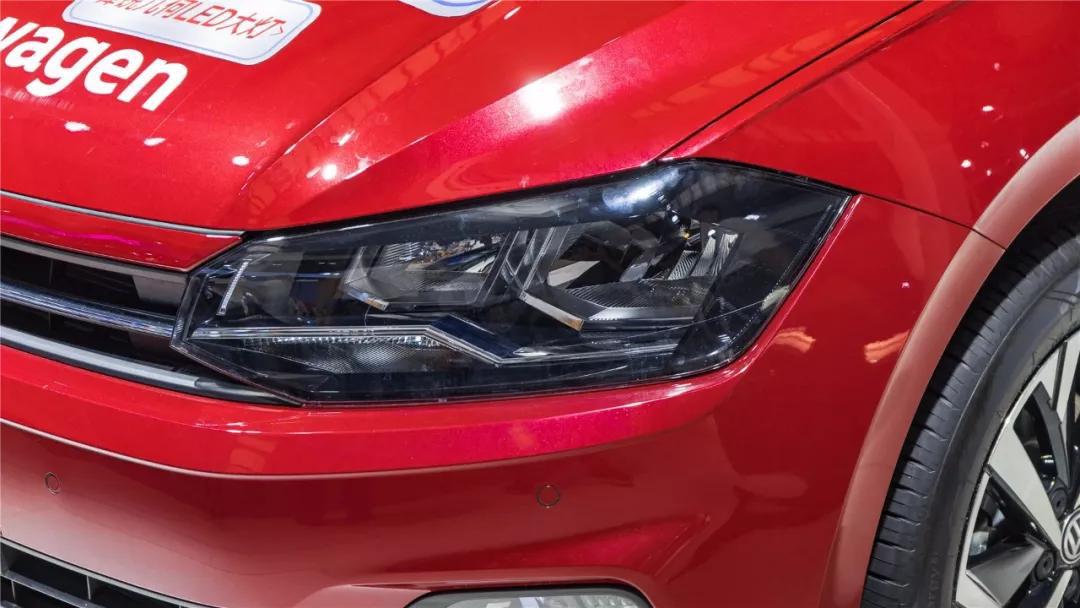 四代飞度和poloplus测评,想买大众polo好还是本田飞度好