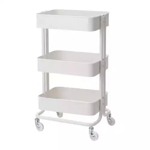 拥有上千支口红的李佳琦如果失去它，估计在家会崩溃吧！