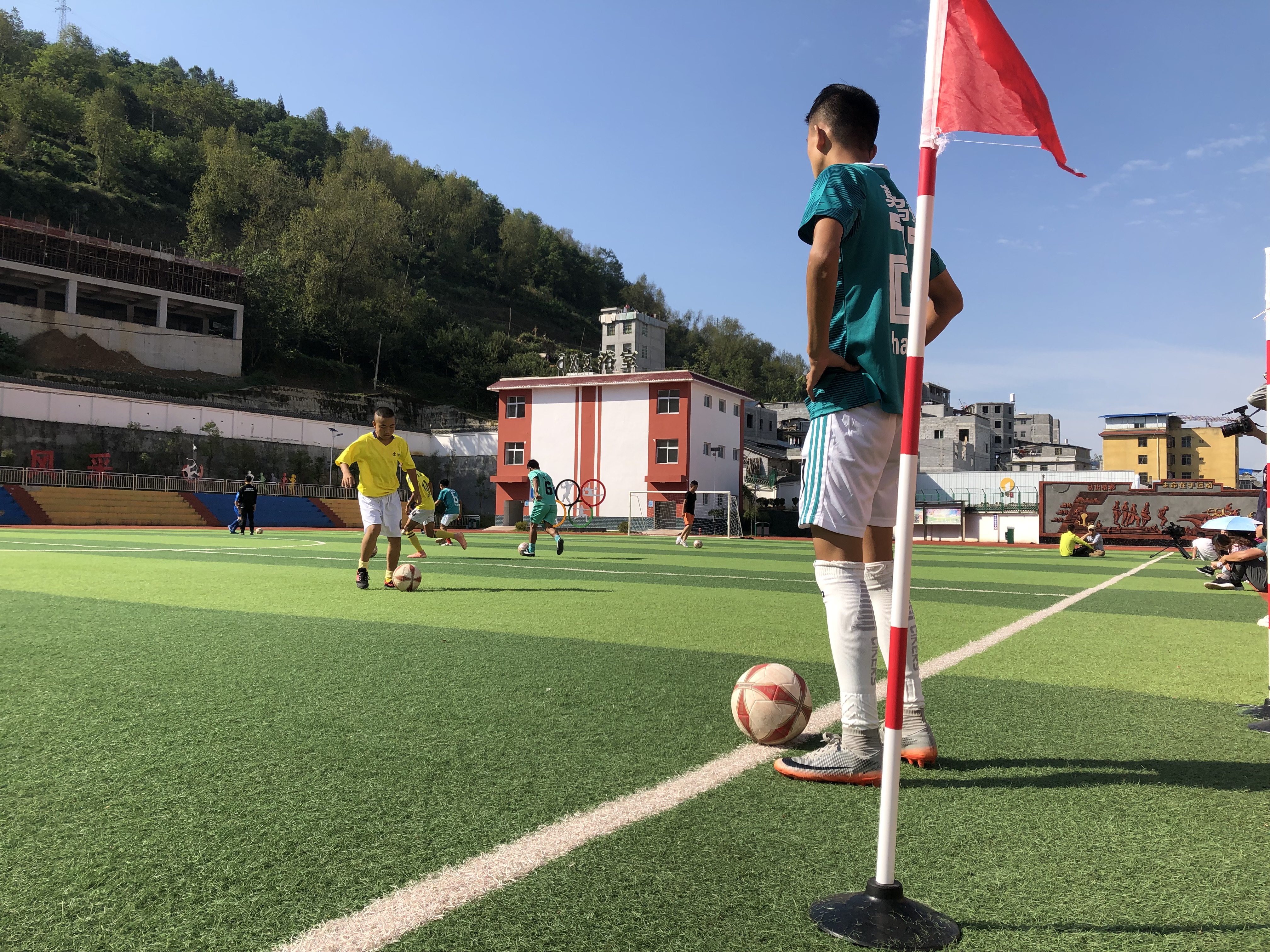 助学圆梦行动公益活动,足球公益助学活动在哪里