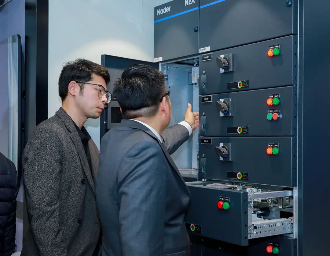 良信展会,良信展示车