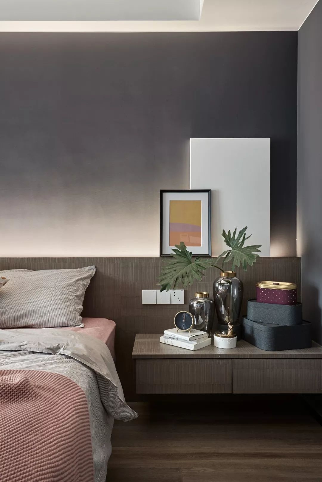 灰调极简风格的公寓,单身公寓高级灰墙面轻奢风格装修