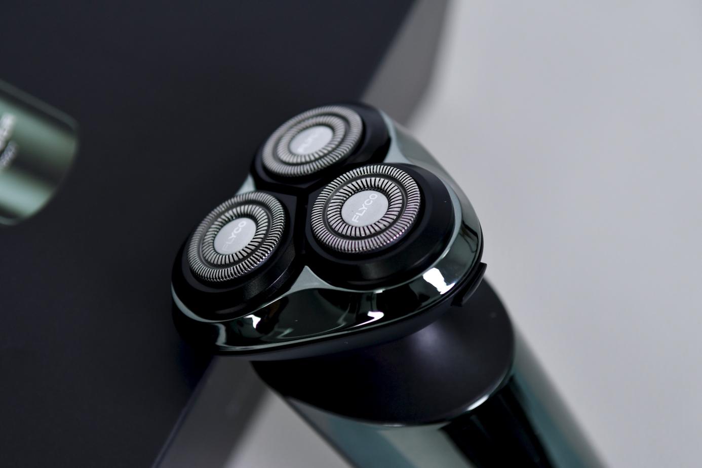 飞科剃须刀fs926好还是fs927好,电动剃须刀男士刮胡子正品飞科