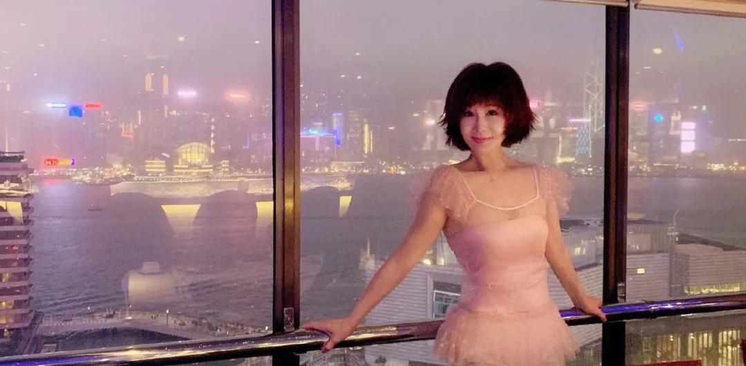 说好的不老女神，怎么生图就崩了？