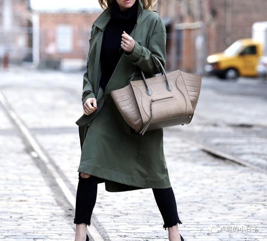 又轻又实用的名牌包,中国名牌包排行榜前十名及价位