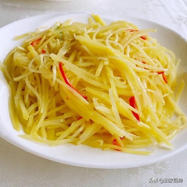 炒土豆丝不用焯水的方法,炒土豆丝不焯水怎么不粘锅