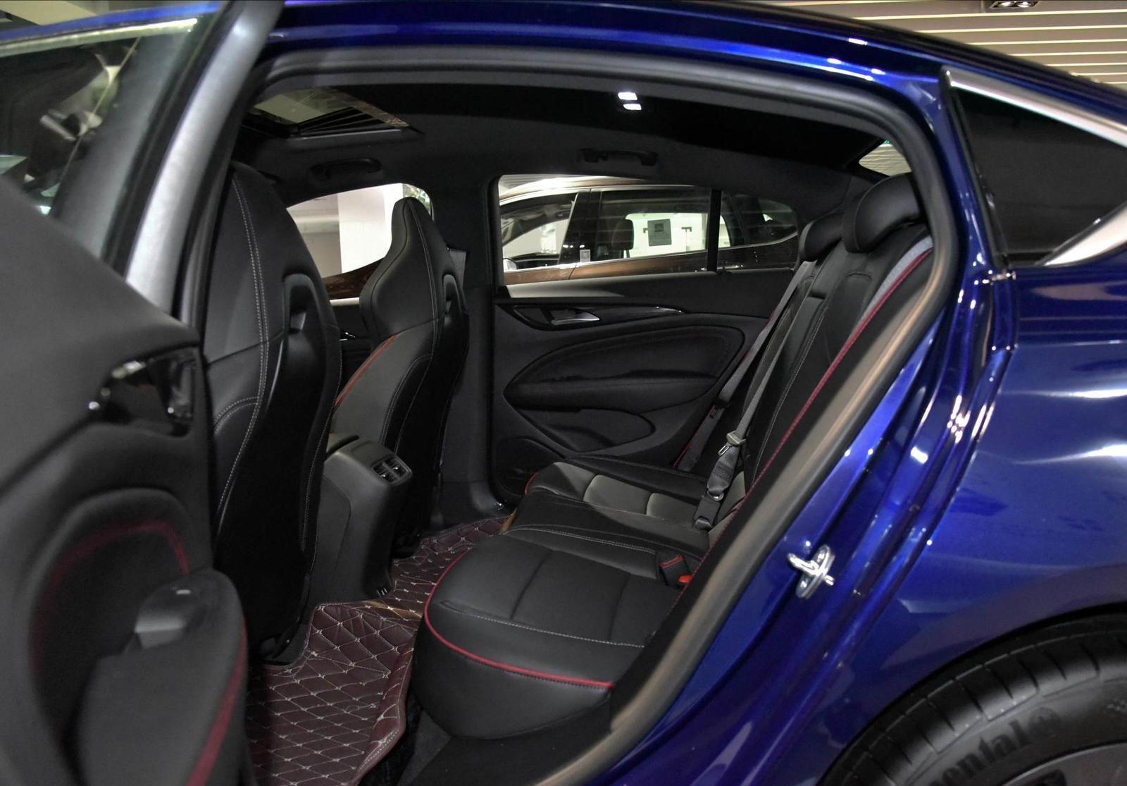 性价比极高的全新别克君威,十万级别颜值担当的别克君威