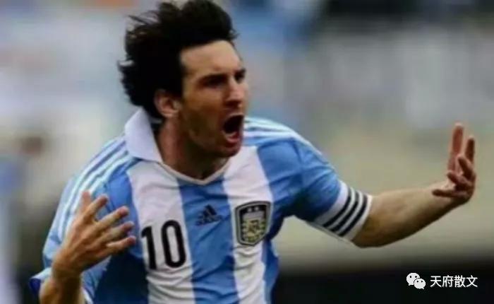 写给阿根廷足球,世界杯心墙为你写诗