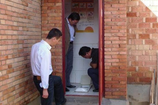 新一轮农村厕所改革，原有的厕所如何处置？