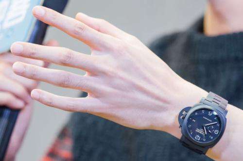 每年春季手指起泡脱皮,春季手指脱皮是怎么回事