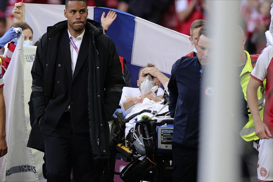 足球大师德布劳内,德布劳内替补登场