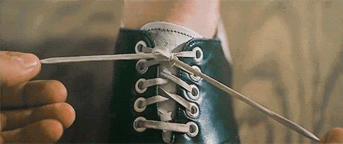 一个人该怎么养小孩,如何养出一个冷漠无情的孩子