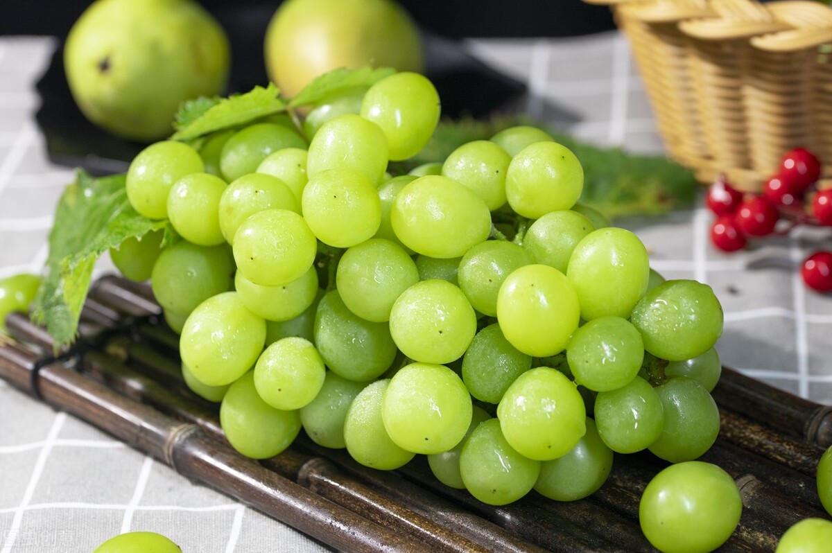 阳光玫瑰价格下滑,“阳光玫瑰”价格下跌