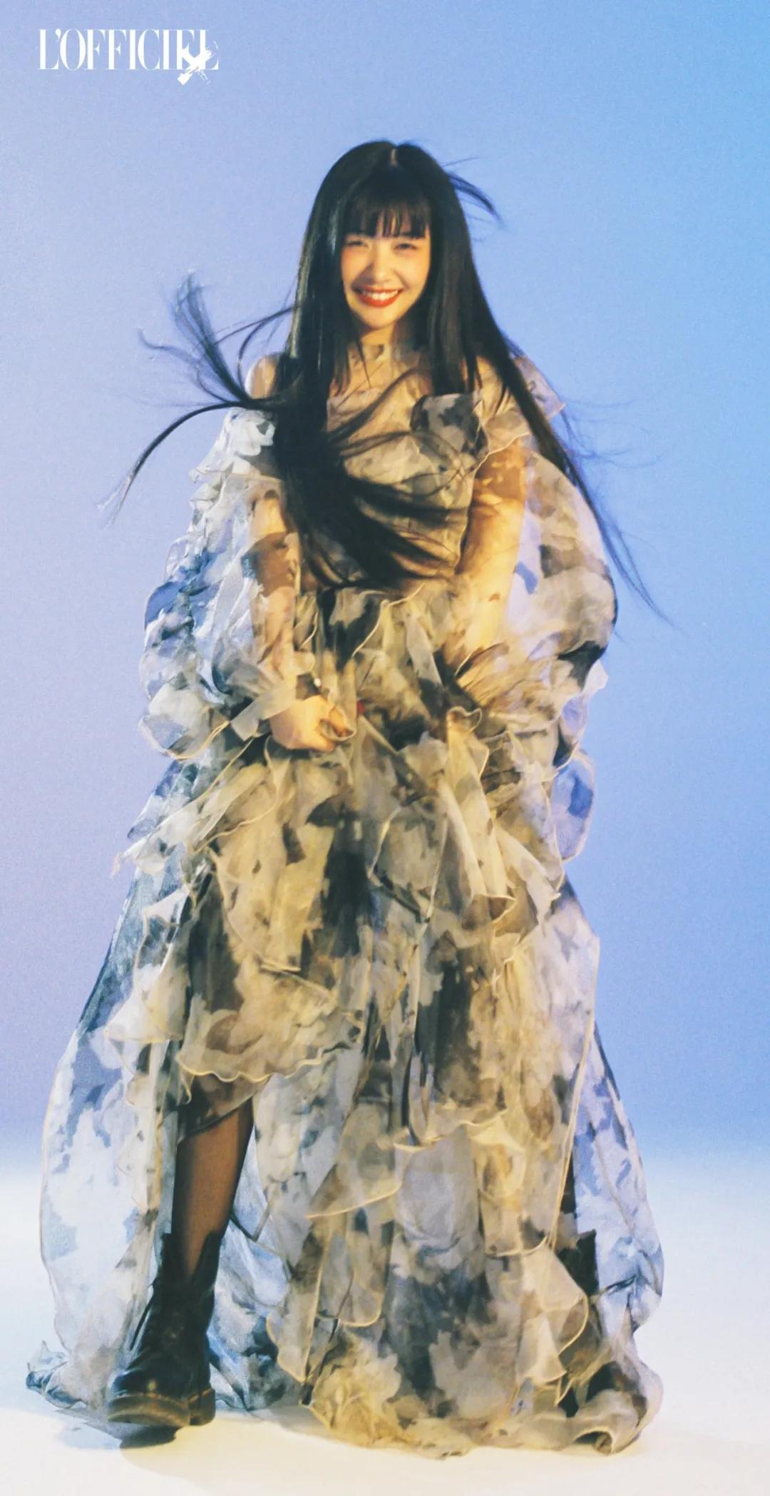 梨涡浅笑御姐音赖美云,长相萌妹声音御姐赖美云