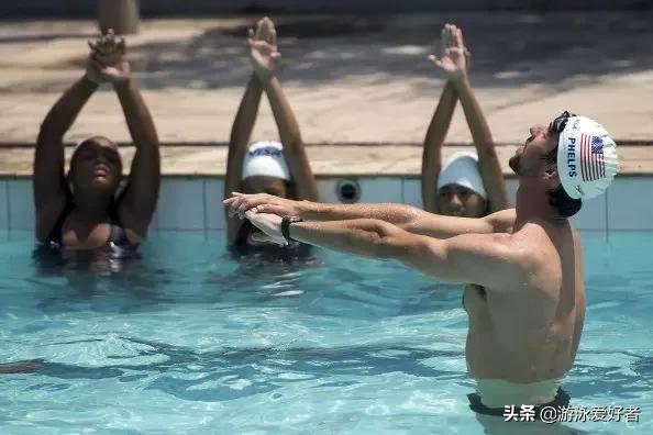 游完泳臀部上方腰疼怎么办,游完泳腰疼常见的两个原因分析