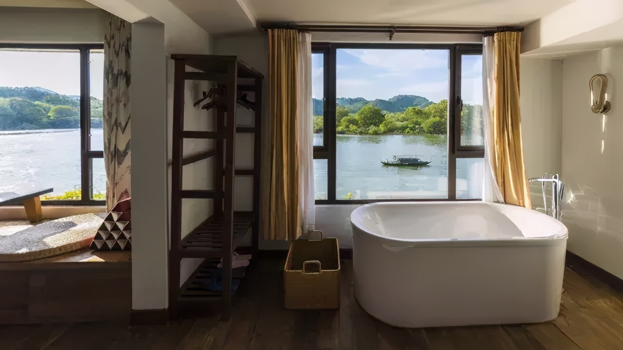 丽水上热搜,浙江丽水现萤火虫星海