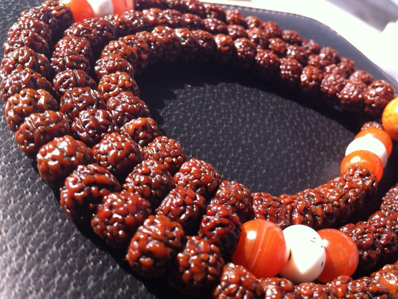 盘玩30年的金刚菩提包浆什么样子,金刚菩提子盘刷的技巧