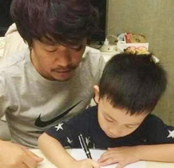 回顾马蓉直播21分钟被骂下线,马蓉直播爆料反击王宝强