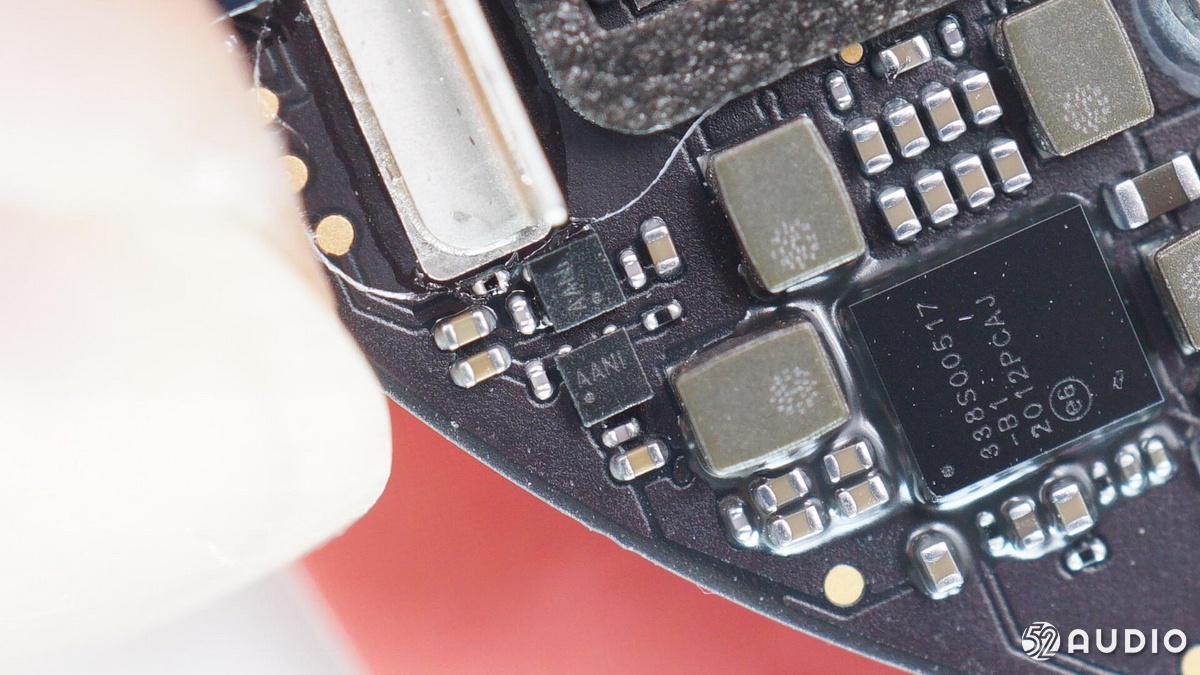 airpodsmax耳机评测,2024年苹果airpodsmax值得买吗