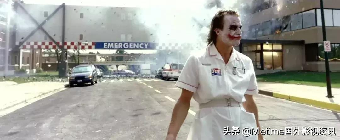 哥谭看完后应该接着看什么,哥谭1-5季一口气看完