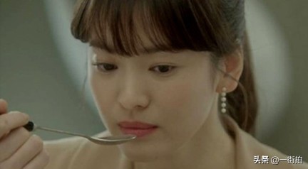 不对称性的珍珠耳环,宋慧乔同款双珠珍珠耳环