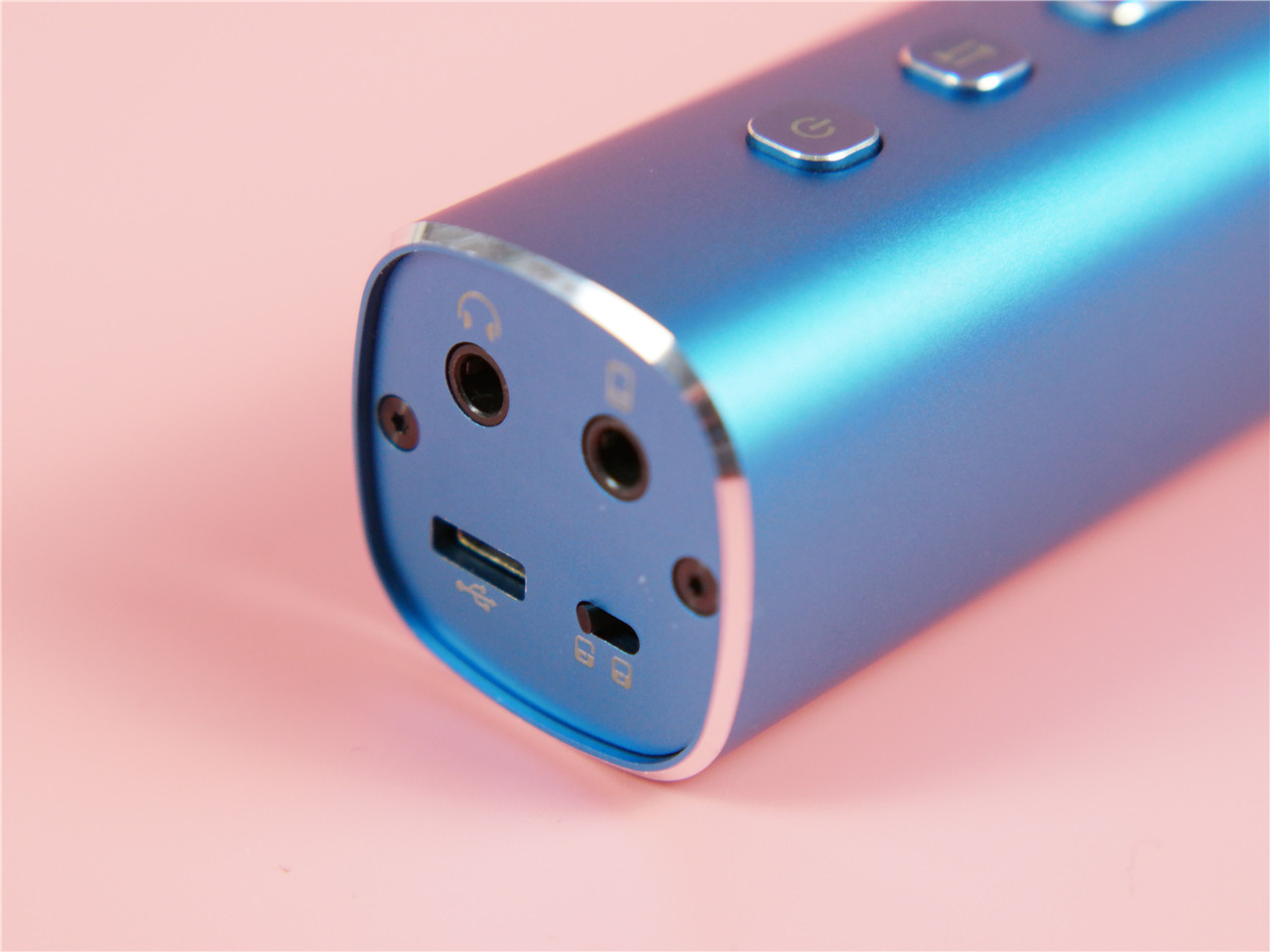 唱吧麦克风aqua锦鲤版使用方法,唱吧q3麦克风怎么调节音效