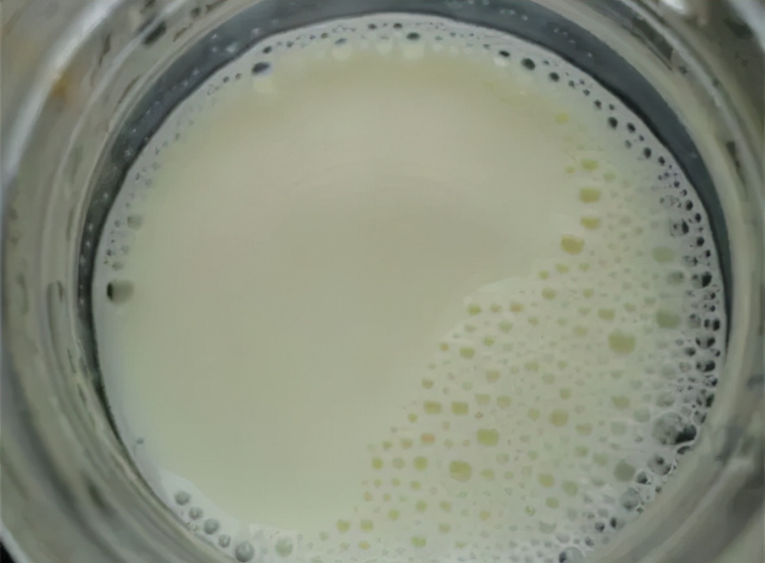 开奶粉为什么起泡,冲奶总是起泡