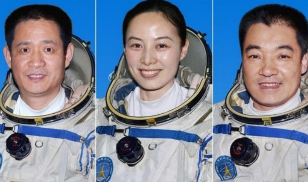 神舟十三号航天员怎么在太空生活,神舟十三号太空舱如何上厕所