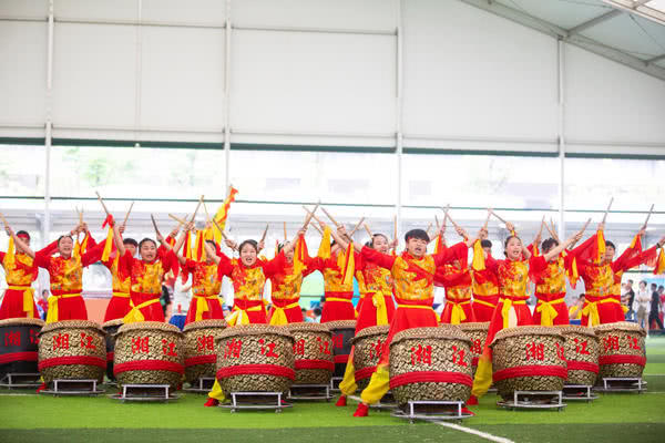 五洲龙狮聚星城中国传统体育国际锦标赛端午开幕