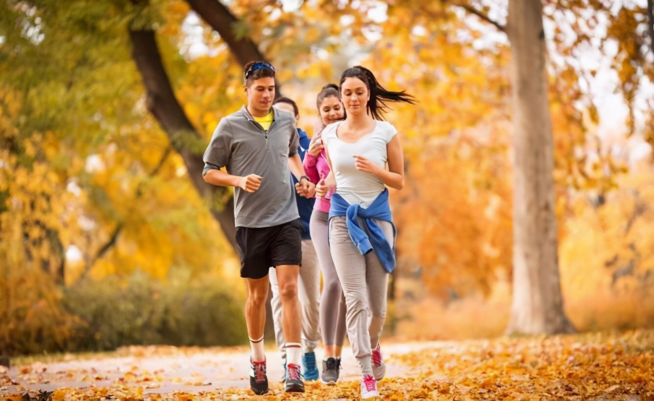 白癜风患者秋季护理要从细节做起，更要保持良好心态