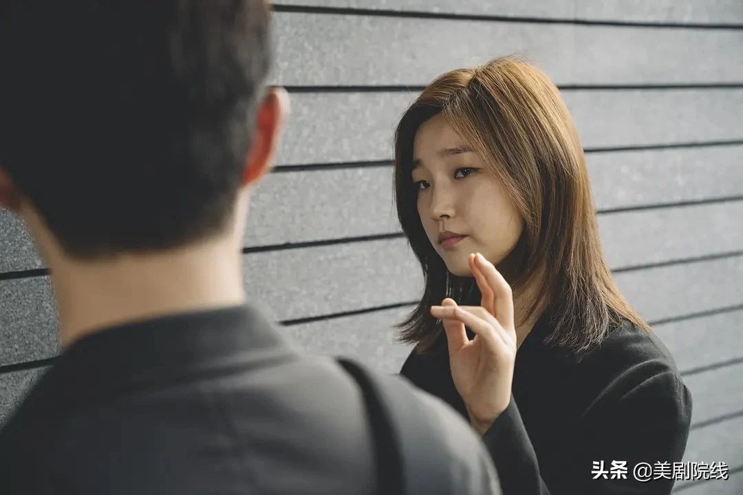 寄生虫获奥斯卡,寄生虫凭什么获得奥斯卡