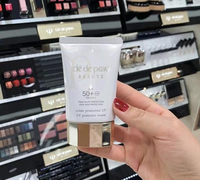 防晒安耐晒和兰蔻哪个更好,防晒霜兰蔻和安耐晒哪个好用