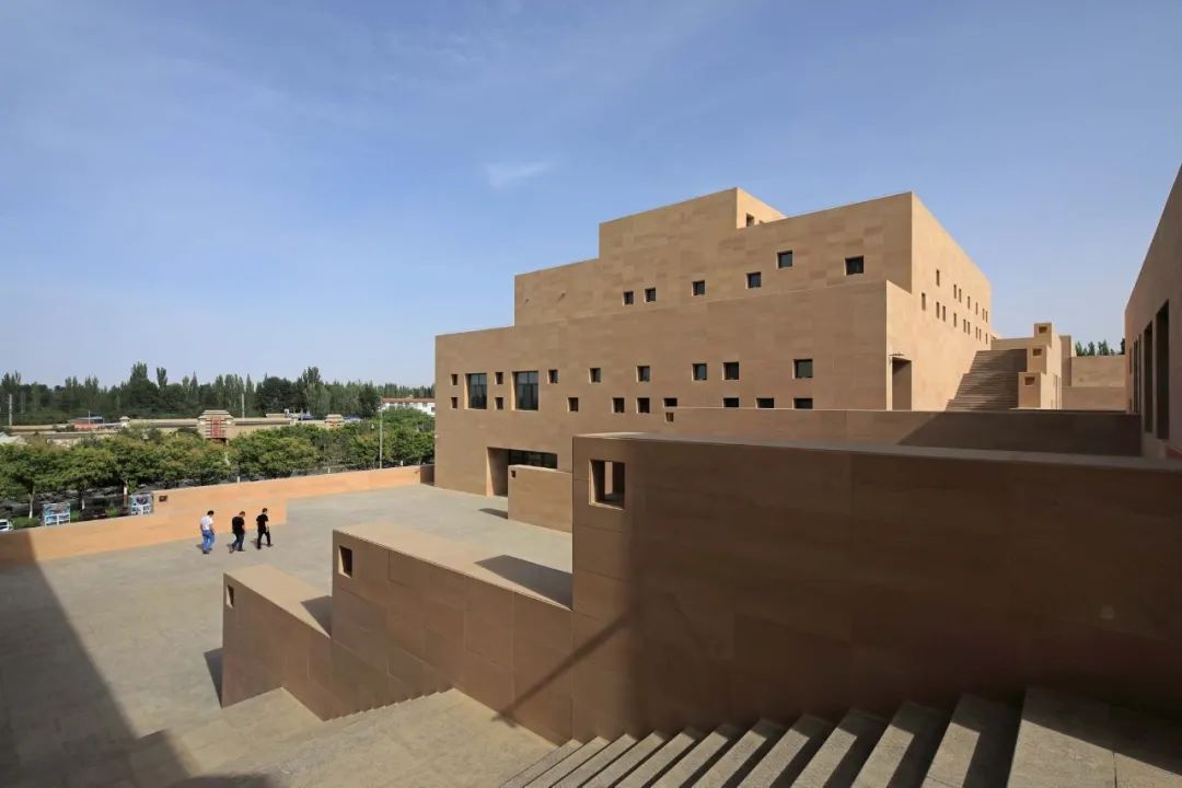 王绶琯院士,李薰院士