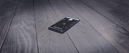 千万不要接来自过去的电话，女主救活了爸爸，但恶魔杀手也跟来了