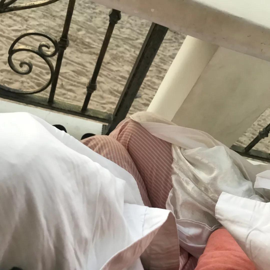 我花三块钱买了朋友圈人设服务,然后我的人设崩了