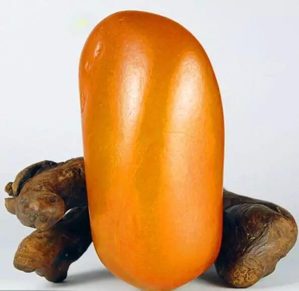 终于捡到了值钱的石头,捡到这些石头不要扔真的很值钱