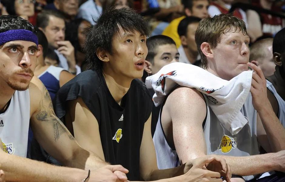 再见了，CBA！被湖人看上的中国球员！18年职业生涯结束了