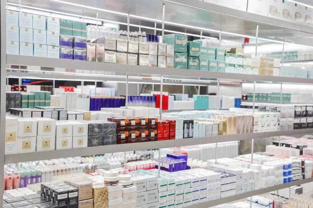 haydon黑洞深圳店装修,haydon黑洞大融城店